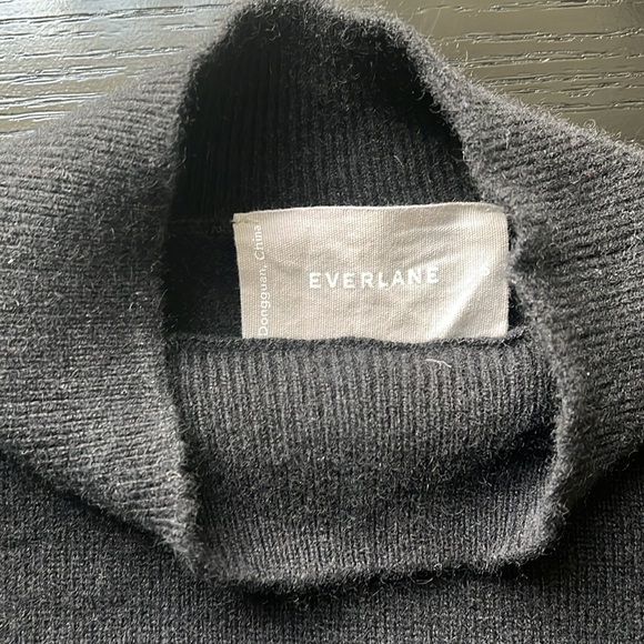 Everlane the Cashmere Mockneck Black Sweater, S - Picture 4 of 9